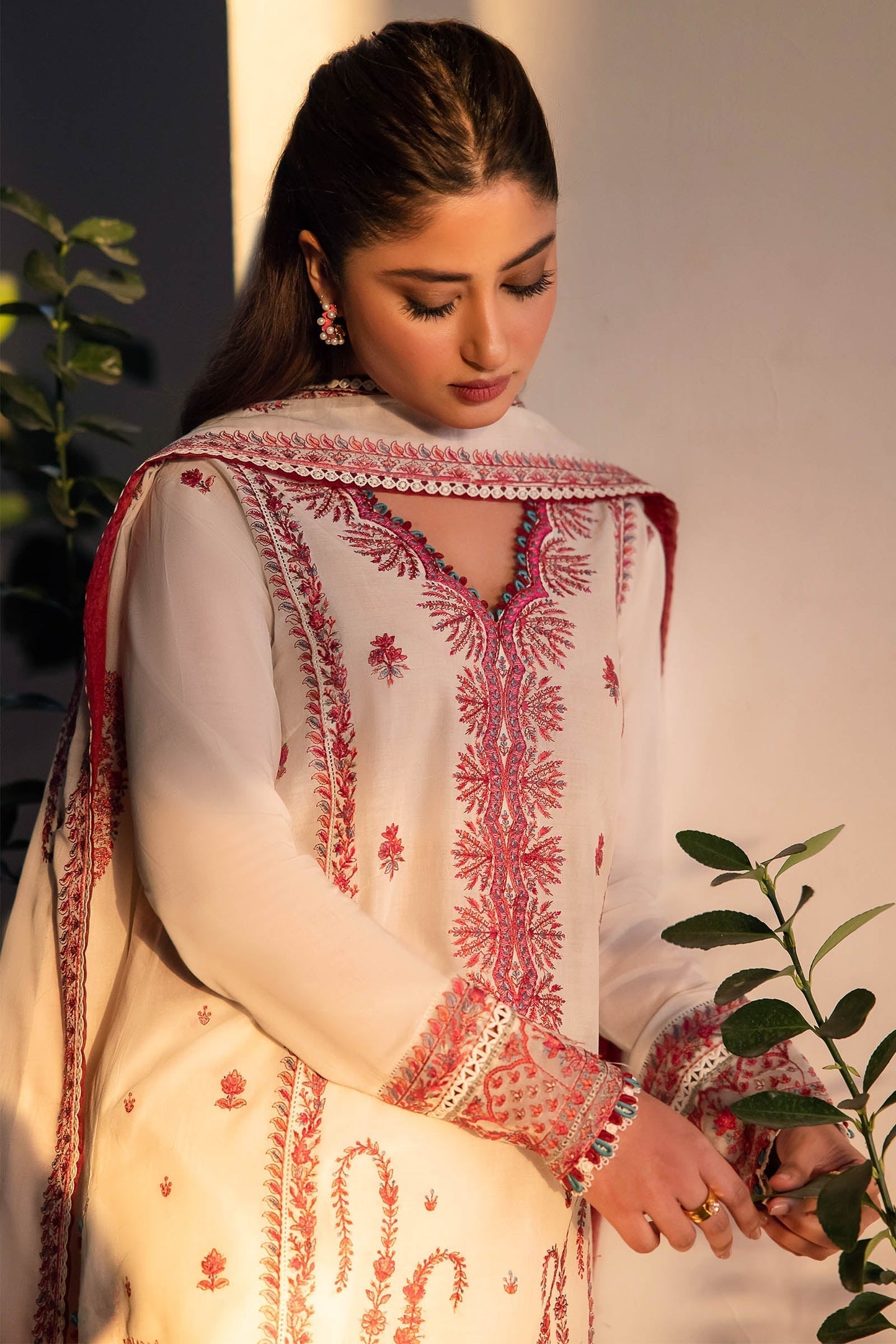 3 Piece - Unstitched Fully Embroided Dhanak Fabric ZH 01